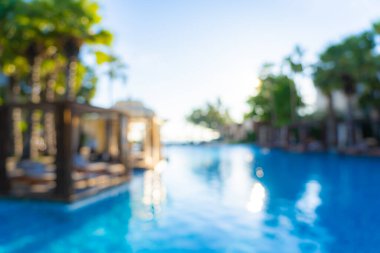 Seyahat ve tatil geçmişi için otel tatil beldesinde soyut bulanıklık ve açık yüzme havuzu