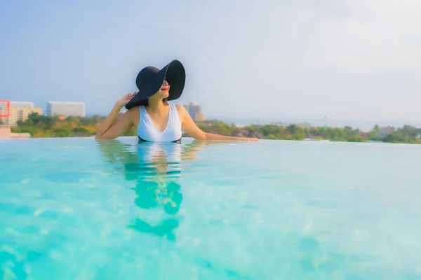 Portrait Beautiful Young Asian Woman Happy Smile Relax Outdoor Swimming — Stock Photo, Image