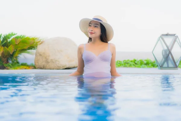 Portrait Beautiful Young Asian Woman Happy Smile Relax Outdoor Swimming — Stock Photo, Image