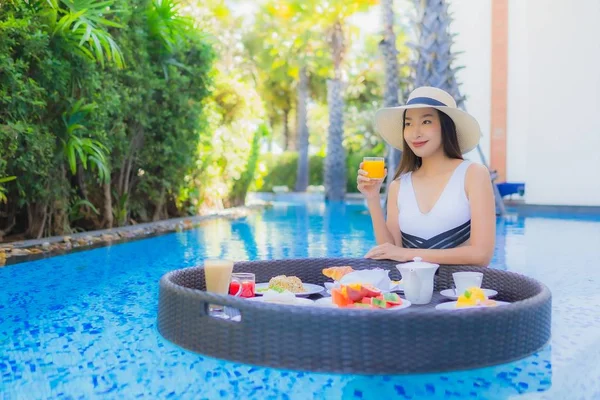 Portrait Beautiful Young Asian Woman Happy Smile Floating Breakfast Tray — Stock Photo, Image