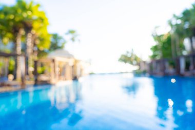 Seyahat ve tatil geçmişi için otel tatil beldesinde soyut bulanıklık ve açık yüzme havuzu