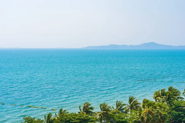 Bella Natura Tropicale Spiaggia Mare Oceano Baia Intorno Palma Cocco — Foto Stock