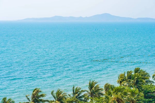 Beautiful Tropical Nature Beach Sea Ocean Bay Coconut Palm Tree — Stock Photo, Image