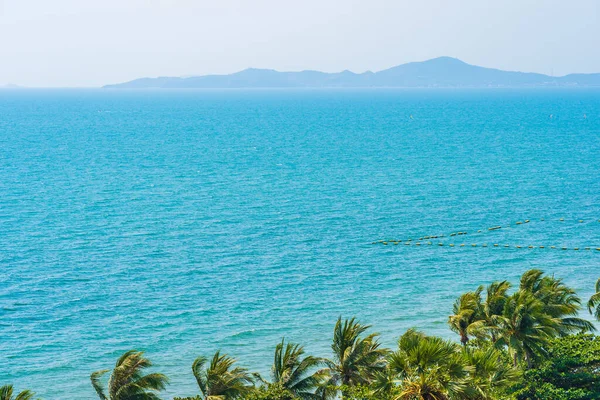 Hermosa Naturaleza Tropical Playa Mar Océano Bahía Alrededor Palmera Coco — Foto de Stock