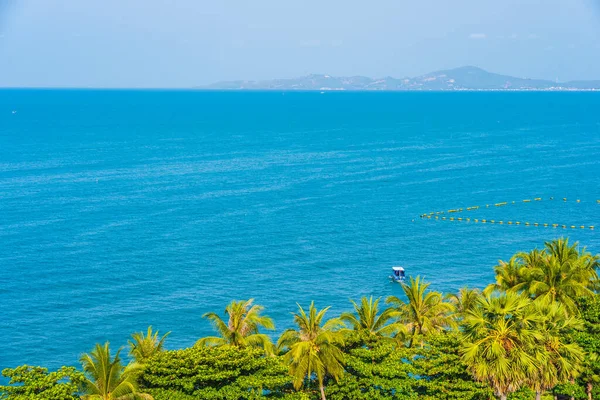 Hermosa Naturaleza Tropical Playa Mar Océano Bahía Alrededor Palmera Coco — Foto de Stock