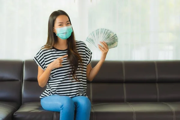 Portrait Beautiful Young Asian Woman Mask Sofa Show Money Cash — Stock Photo, Image