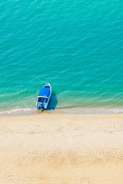 Beyaz Bulut Mavi Gökyüzü Tayland Pattaya Şehrindeki Mimari Yapı Çevresindeki — Stok fotoğraf