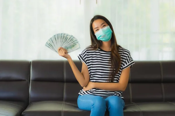 Portrait Beautiful Young Asian Woman Mask Sofa Show Money Cash — Stock Photo, Image