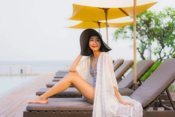 Portrait Young Asian Woman Happy Smile Relax Outdoor Swimming Pool — Stock Photo, Image