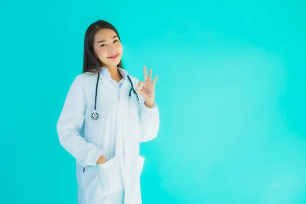 Retrato Hermosa Joven Asiática Médico Mujer Con Estetoscopio Para Uso — Foto de Stock