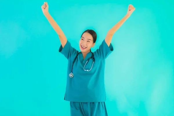 Ritratto Bella Giovane Medico Asiatico Donna Felice Sorriso Lavoro Ospedale — Foto Stock