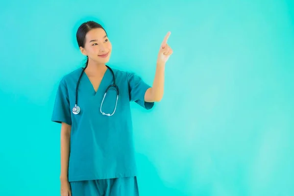Portrait Belle Jeune Asiatique Médecin Femme Heureux Sourire Pour Travail — Photo