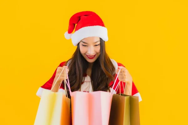 Portret Mooie Jonge Aziatische Vrouw Dragen Kerstmis Kleding Hoed Met — Stockfoto