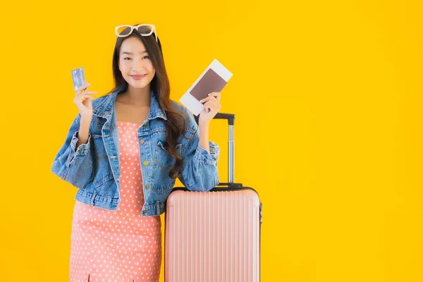 Retrato Bela Jovem Mulher Asiática Com Bagagem Saco Viagem Com — Fotografia de Stock