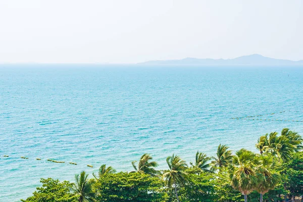 Bella Natura Tropicale Spiaggia Mare Oceano Baia Intorno Palma Cocco — Foto Stock