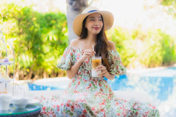 Beautiful Portrait Young Asian Woman Afternnoon Tea Set Coffee Sit — Stock Photo, Image