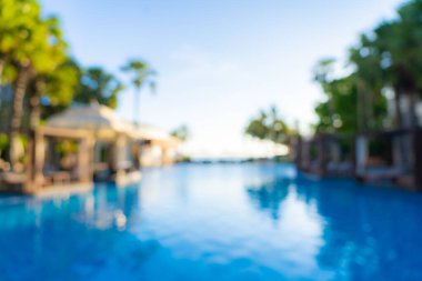 Seyahat ve tatil geçmişi için otel tatil beldesinde soyut bulanıklık ve açık yüzme havuzu