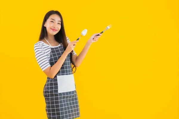 Porträtt Vacker Ung Asiatisk Kvinna Bära Förkläde Med Sked Och — Stockfoto