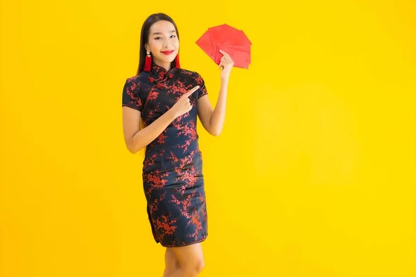 Retrato Hermosa Mujer Asiática Joven Usar Vestido Chino Con Ang —  Fotos de Stock