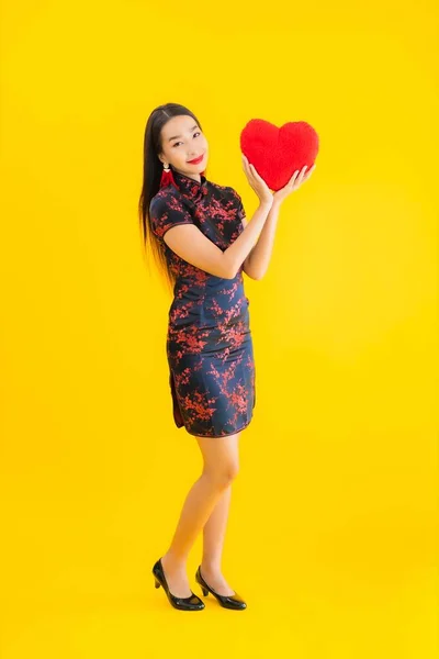 Portrait Beautiful Young Asian Woman Wear Chinese Dress Show Heart — Stock Photo, Image