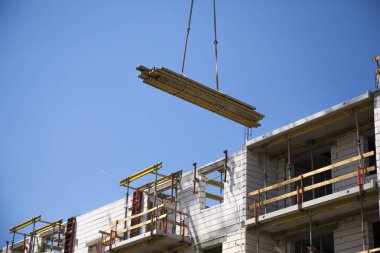 Endüstriyel vinç çalışma ve kaldırma yapı malzemeleri