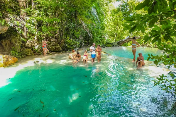 Kanchanaburi Thailand Novembro 2016 Cachoeira Floresta Profunda Água Limpa Com — Fotografia de Stock