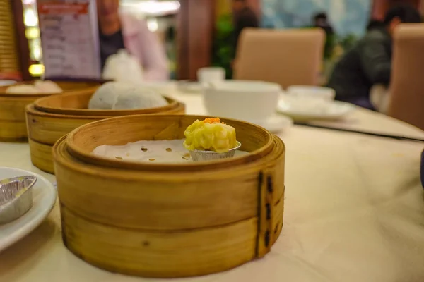 Tutup Chinese Steamed Dumpling Atau Shumai Restoran Cina — Stok Foto