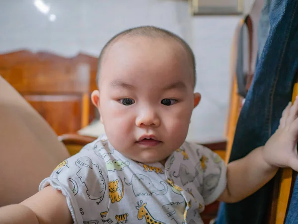 Милашка Толстый Азиатский Мальчик Младенец Ребенок — стоковое фото