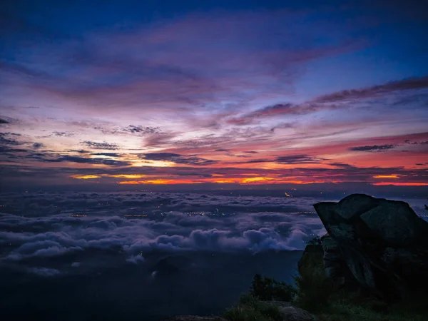 Bella Sunrise Sky Con Scogliera Rocciosa Mattino Sul Monte Khao — Foto Stock