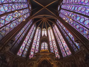 Paris 'teki Saint-Chapelle' de Lekeli Cam
