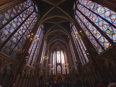 Paris 'teki Saint-Chapelle' de Lekeli Cam
