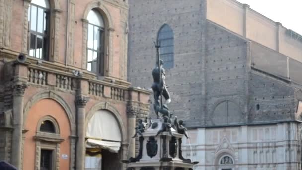 ボローニャのネプチューン噴水 彫刻家Jambolonによって作成されました — ストック動画