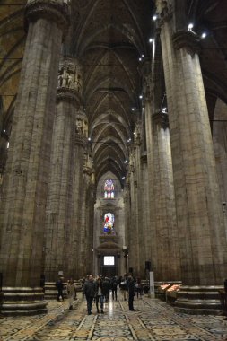 Milan Katedrali, Duomo di Milano iç mimarisi