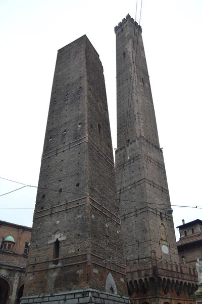 Bologna Straten Kerstverlichting Stad Decoraties Bogen Auto — Stockfoto