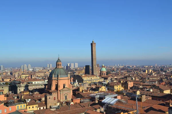 Straßen Der Stadt Bologna Weihnachtsbeleuchtung Stadtdekoration Bögen Autos — Stockfoto