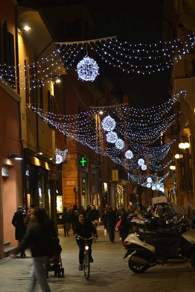 Circa December 2019 Bologna Italien Bologna City Streets Julbelysning Stadsdekorationer — Stockfoto