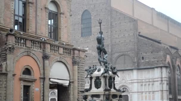 ボローニャのネプチューン噴水 彫刻家Jambolonによって作成されました — ストック動画