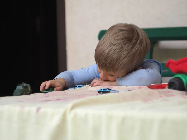 Baby toy in baby's hand — Stock Photo, Image