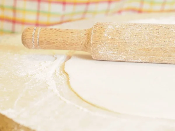 Masa Extendida Con Rodillo Mano — Foto de Stock