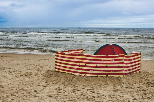 Quebra Vento Tenda Areia Praia — Fotografia de Stock