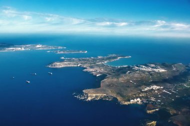Malta, Gozo ve Comino da dahil olmak üzere Malta adalarının havadan görünüşü