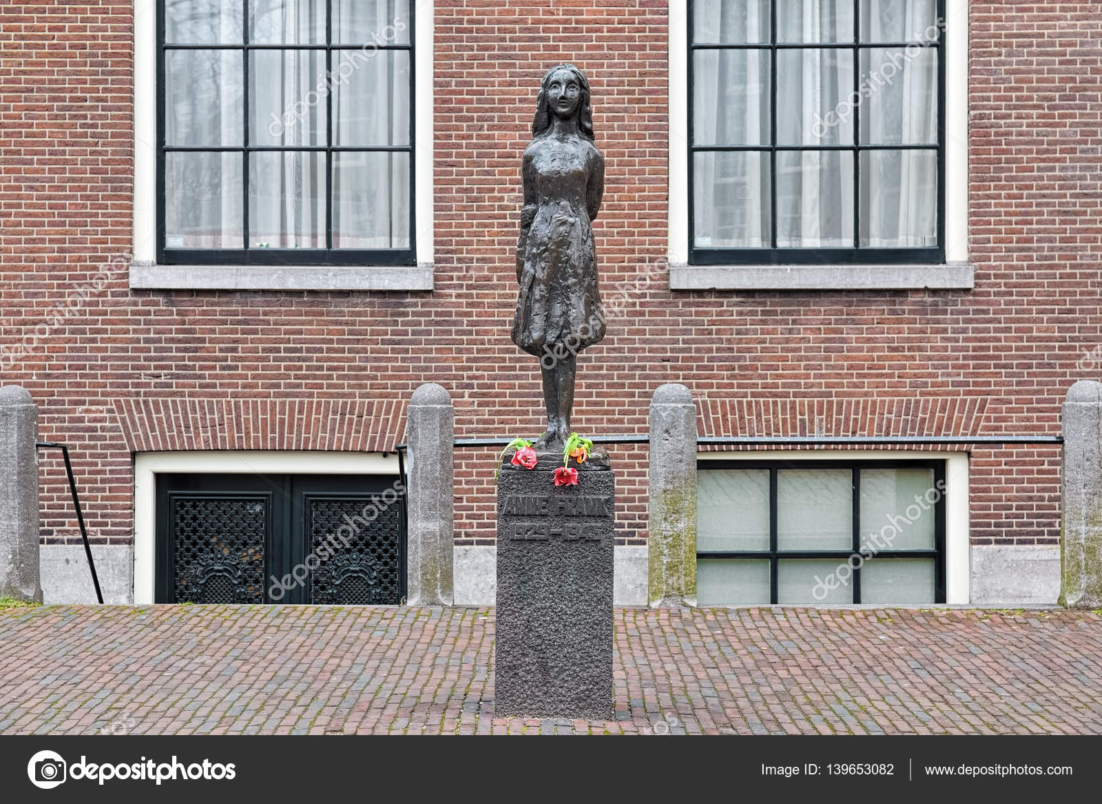 Monumento de Anne Frank en Amsterdam, Países Bajos — Foto editorial de