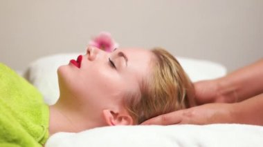 Kafa alma kadın Masaj