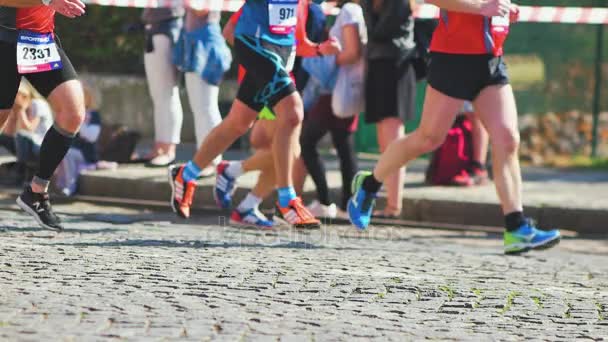Praha Republik Ceko 17 April 2017: Sportisimo Half Marathon Race — Stok Video