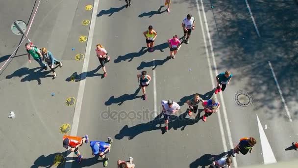 프라하의 체코 공화국 4 월 17 2017: Sportisimo 하프 마라톤 경주 — 비디오