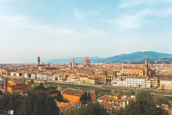 Floransa Katedral Üzerinde Gün Batımı Bakış Açısıyla — Stok fotoğraf