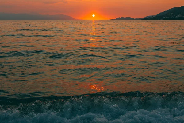 Tramonto Dalla Spiaggia Loutraki Golfo Corinto — Foto Stock