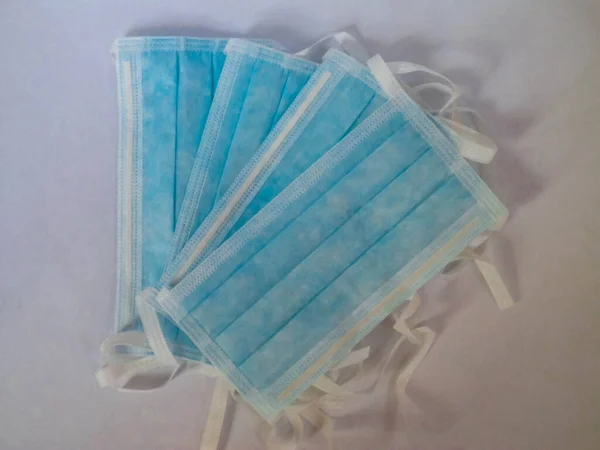 Antibakteriyel koruyucu maske. Coronavirus koruması. Voronavirüs enfeksiyonunu önlemek için hijyen çok önemlidir. Boşluğu kopyala.