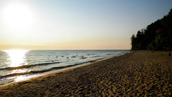 Рассвет Над Орловским Скалом Красивый Песчаный Пляж Берегу Балтийского Моря — стоковое фото