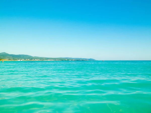 イタリアのヴァダの海と海岸 ターコイズブルーの水と白い砂 旅と自然概念 — ストック写真